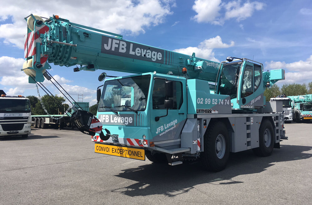 Grue mobile de levage 40 T Liebherr